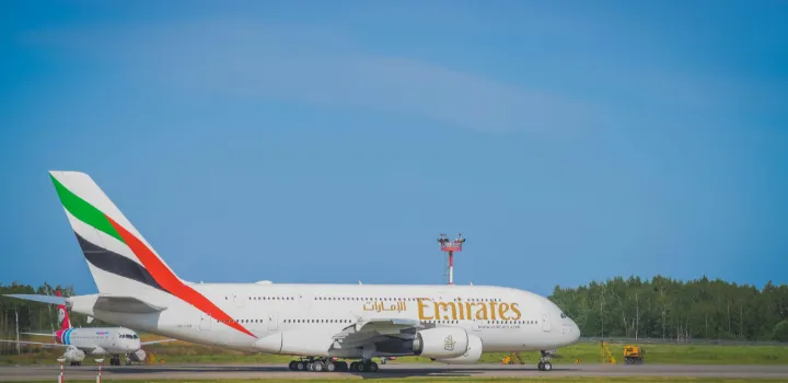 Emirates A380 Suffers Damage at Paris Charles de Gaulle Airport.